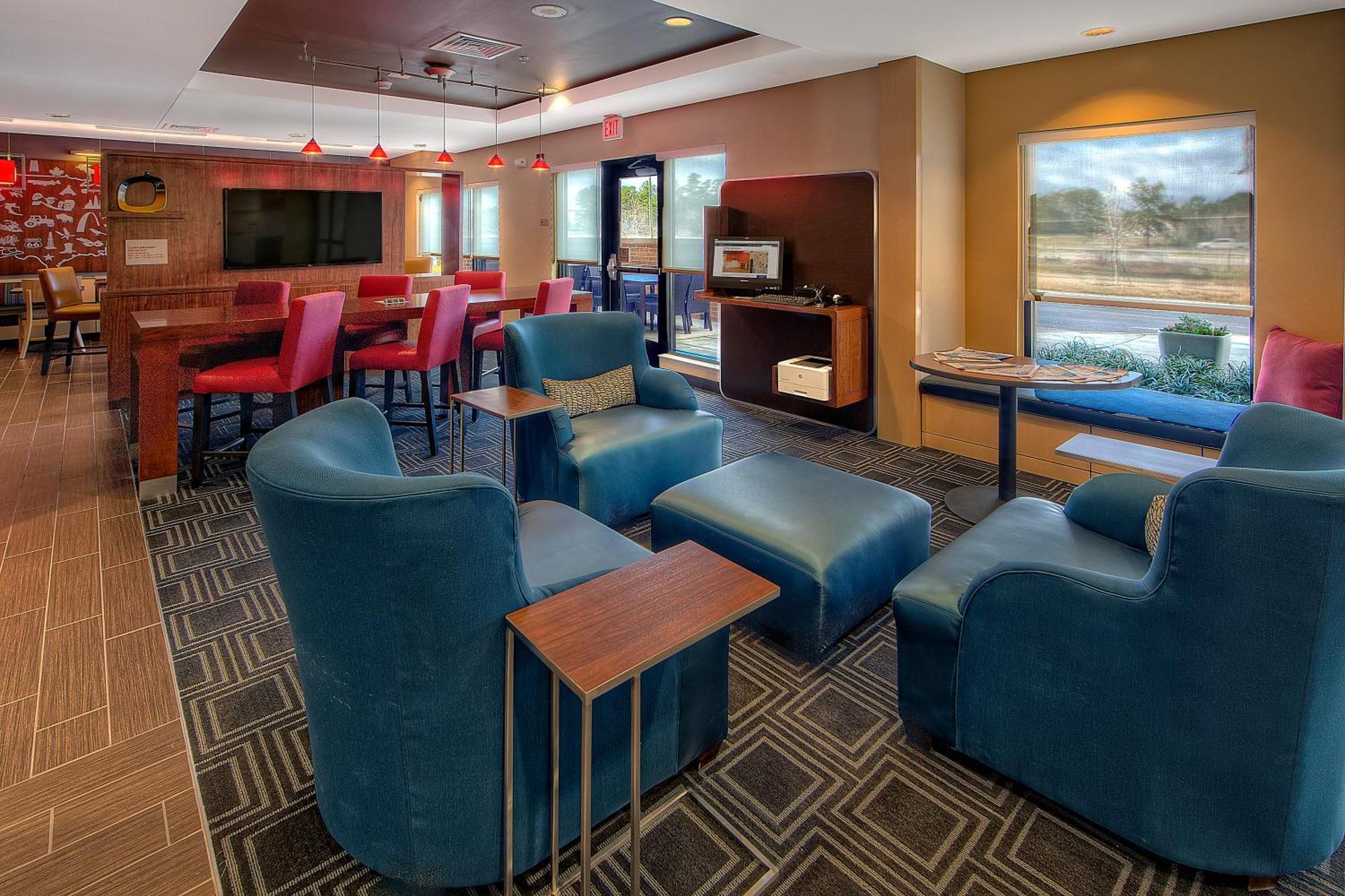 Towneplace Suites By Marriott Hattiesburg Extérieur photo