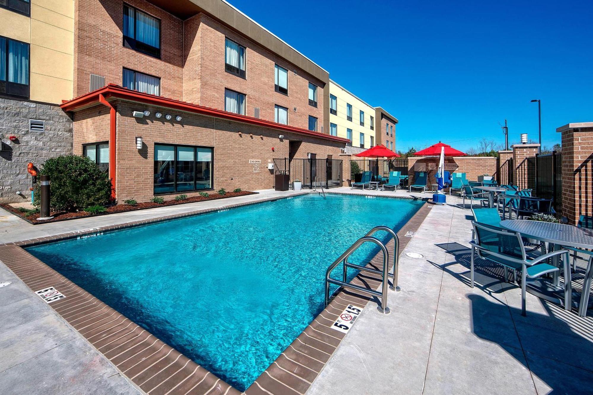 Towneplace Suites By Marriott Hattiesburg Extérieur photo